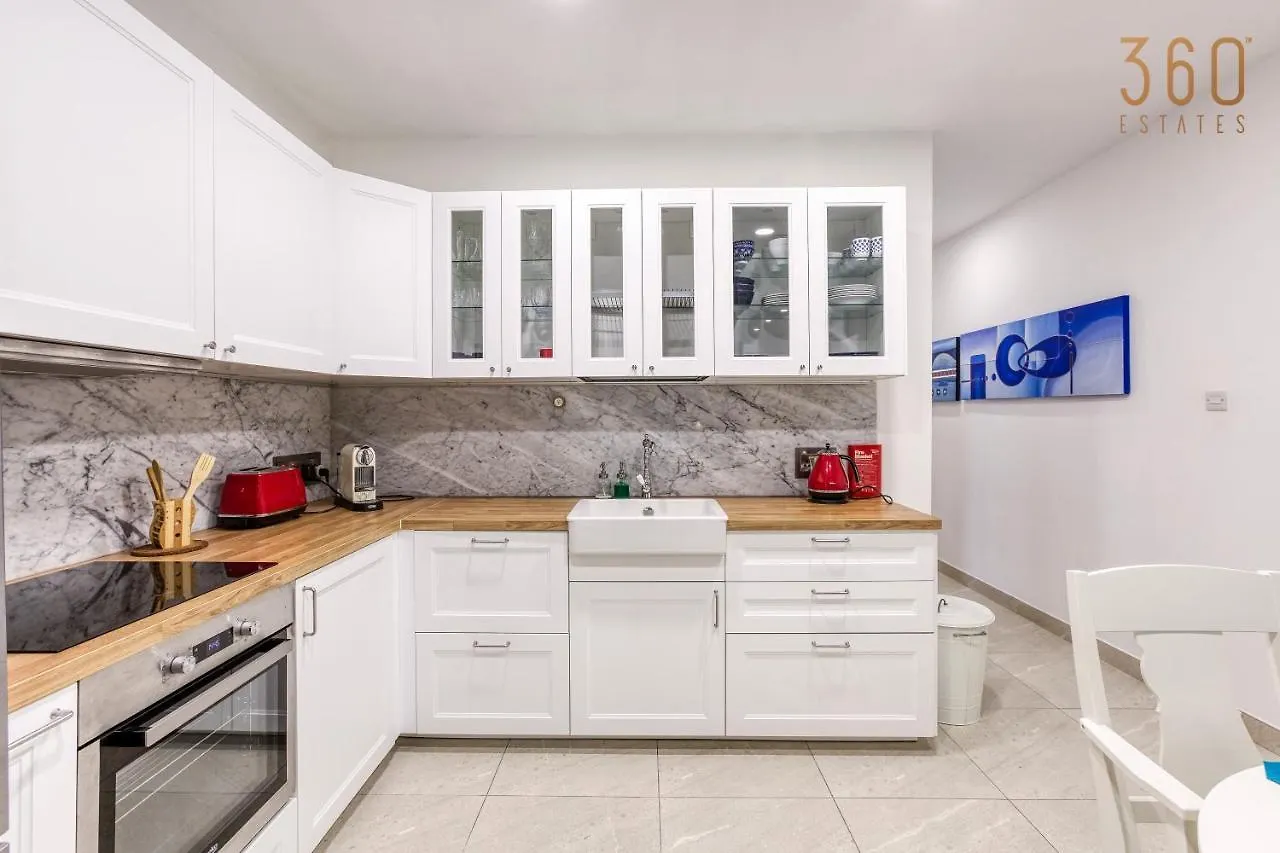 A Lovely 2Br Maisonette With Private Terrace & Bbq By 360 Estates St. Julian's